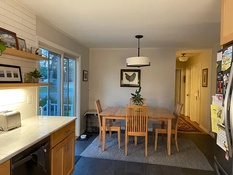 8 Quevic Dr — Photo 19
