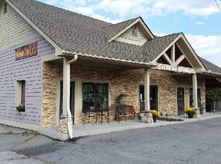 151 Cranberry St, Newland, NC 28657
