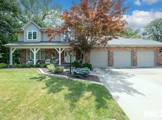 1128 W Brookforest Dr, Peoria, IL 61615