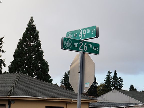 5th image of 2600 NE 49th St