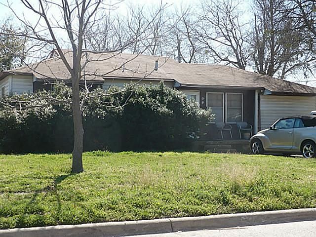 2nd image of 3232 Nicholson Dr