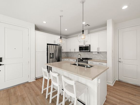 2nd image of 3209 Roca Way