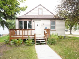 704 2nd Ave SW, Jamestown, ND 58401