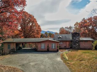 1805 Fontana Rd, Bryson City, NC 28713