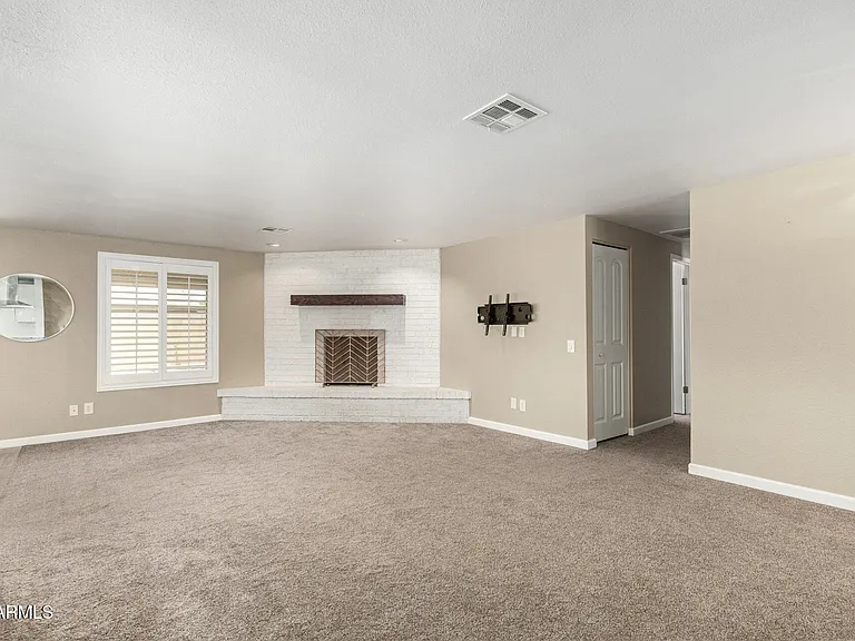 1512 W Mariposa Dr — Photo 5