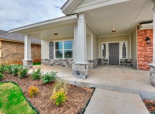 17329 Shadow Hawk Ln, Edmond, OK 73012