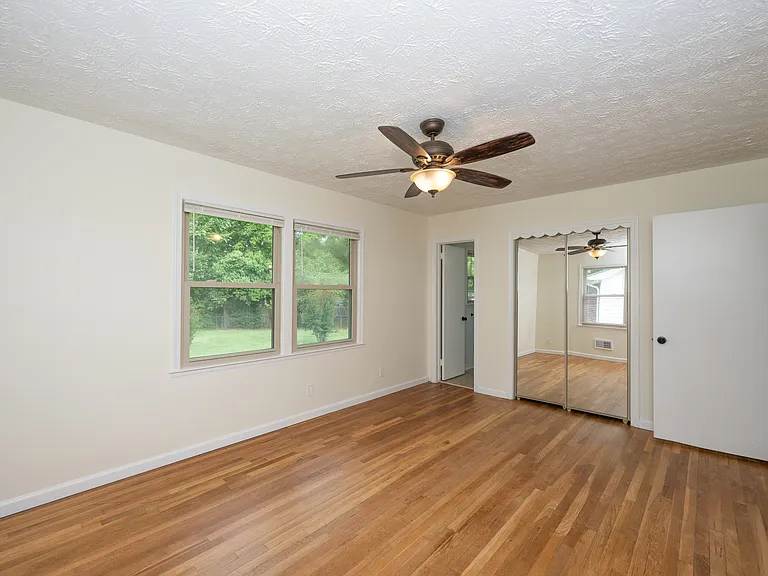 10 Templewood Dr — Photo 17