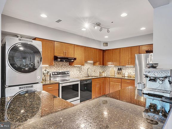 4th image of 3713 George Mason Dr #T15