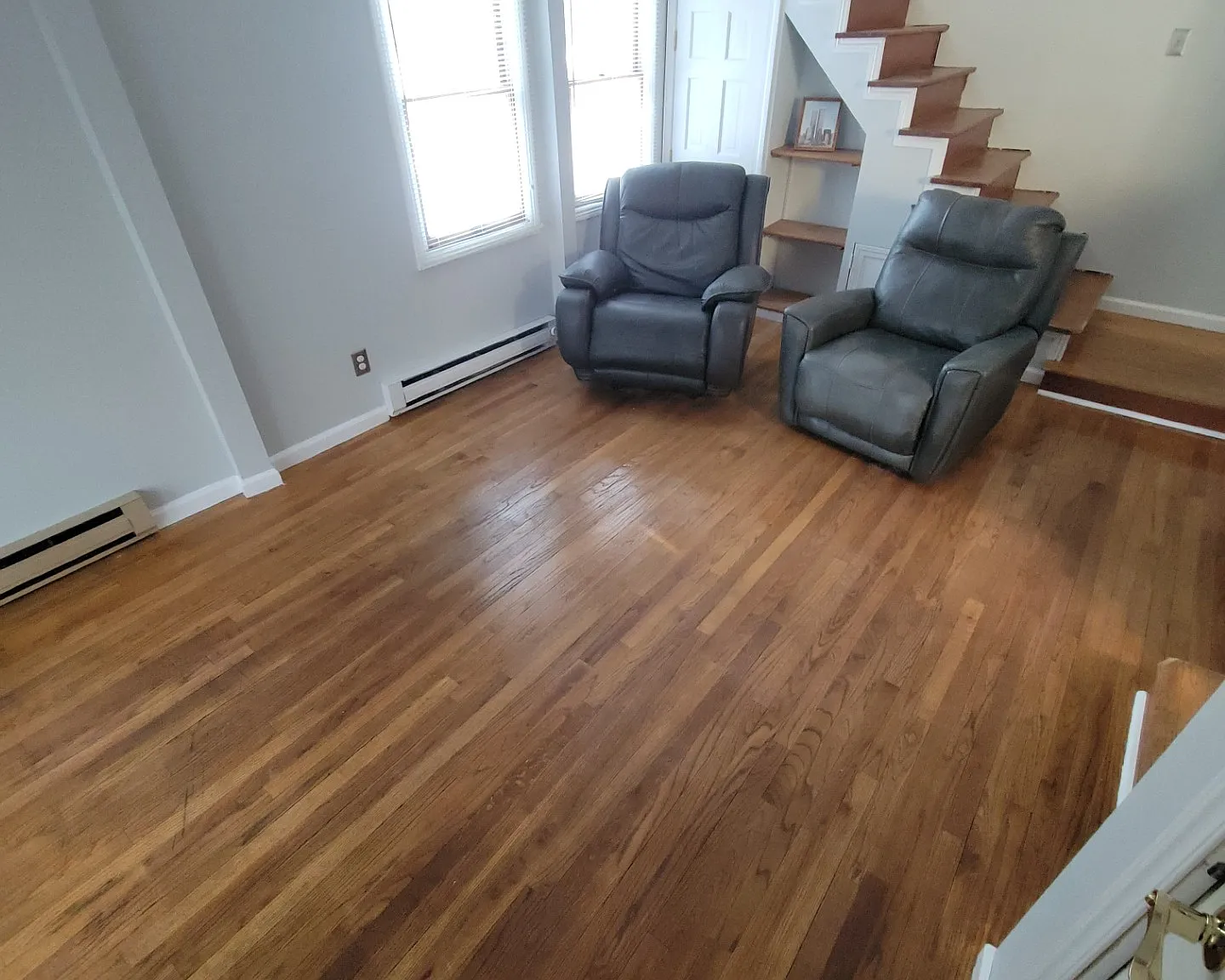 2 bed, 930 sqft, $1,900 — Photo 2
