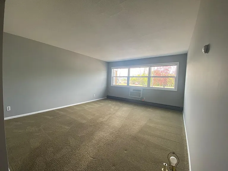 5215 Main St E #2 — Photo 7