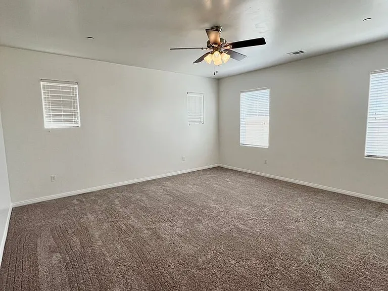376 Lily Pad Ln — Photo 16