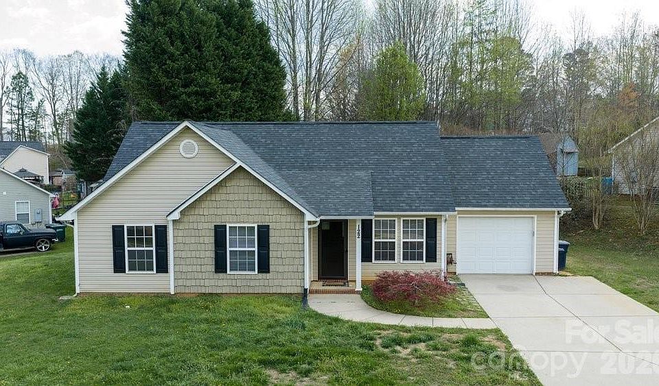 1st image of 122 Addison Pl