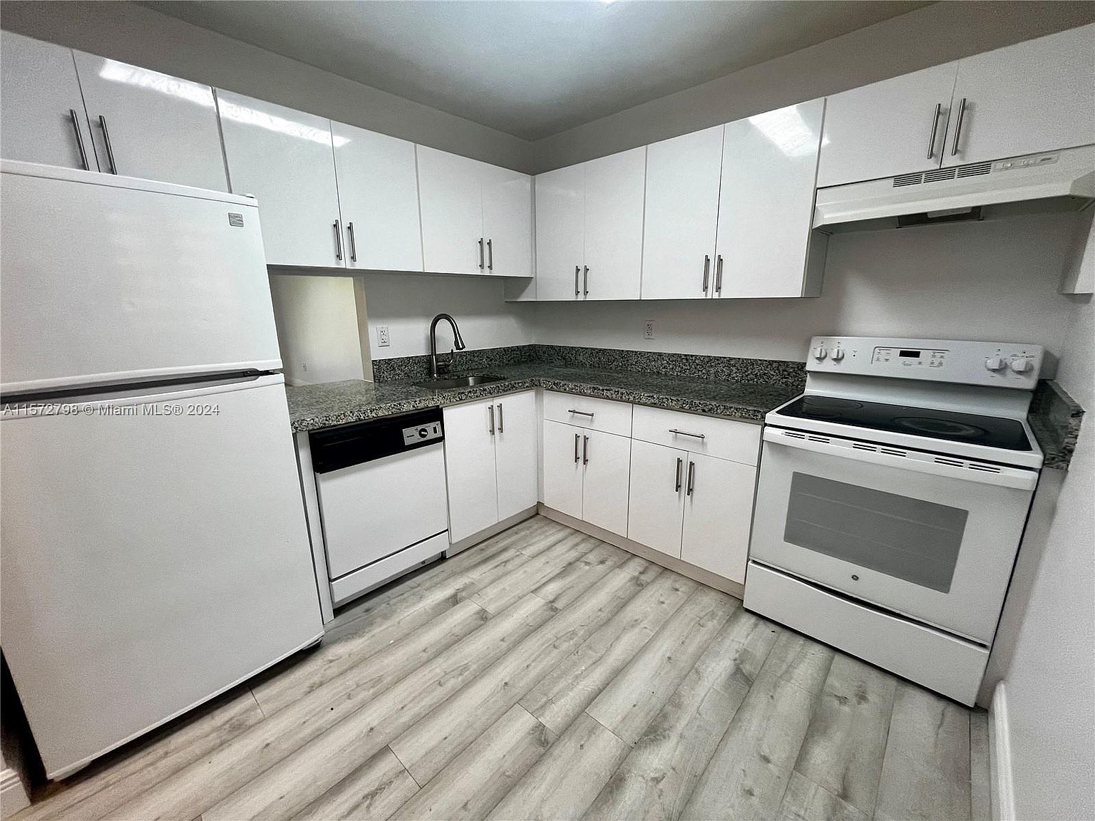 7740 Camino Real #G309, Miami, FL 33143 | Zillow