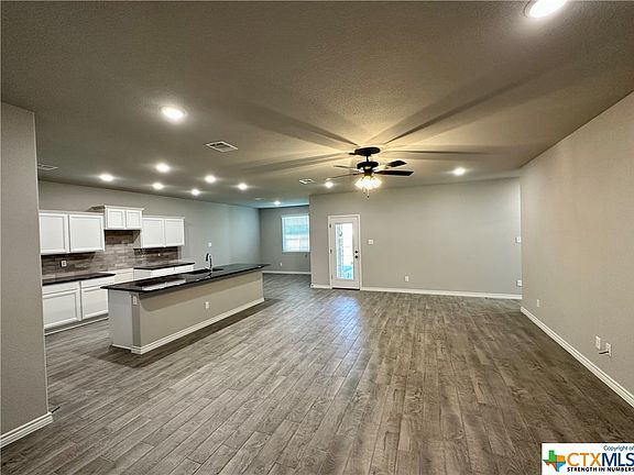 3rd image of 3101 Gryffindor Ln