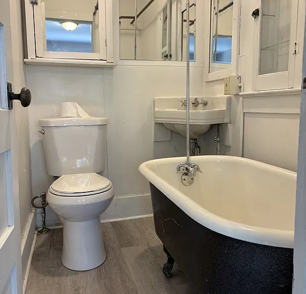 1060 Grand Ave #7 — Photo 9