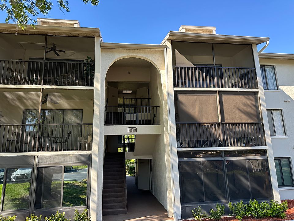 1st image of 2655 Pine Ridge Way N APT B2