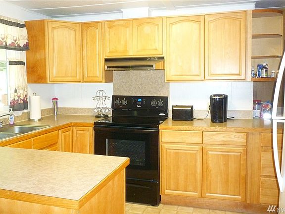 4th image of 3611 I St NE Unit 79