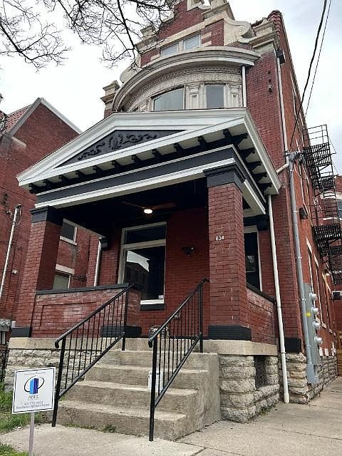 1st image of 834 York St APT 3
