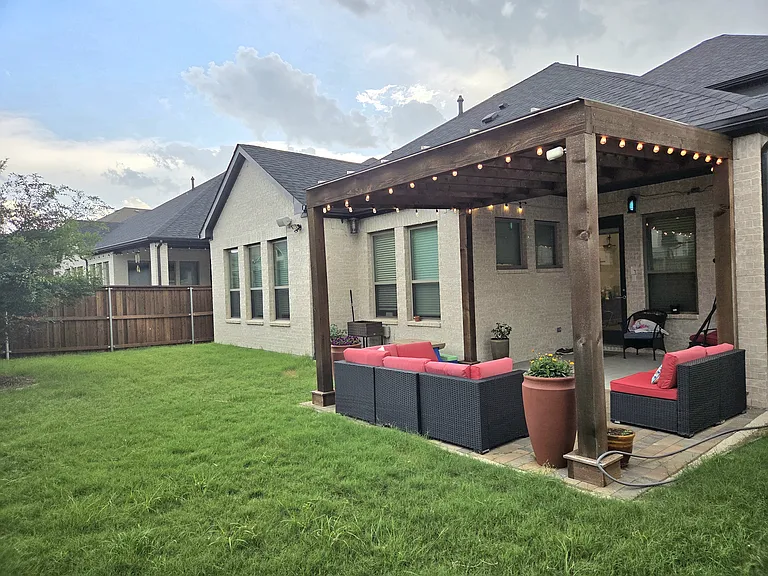 8066 Glastonbury Dr — Photo 20