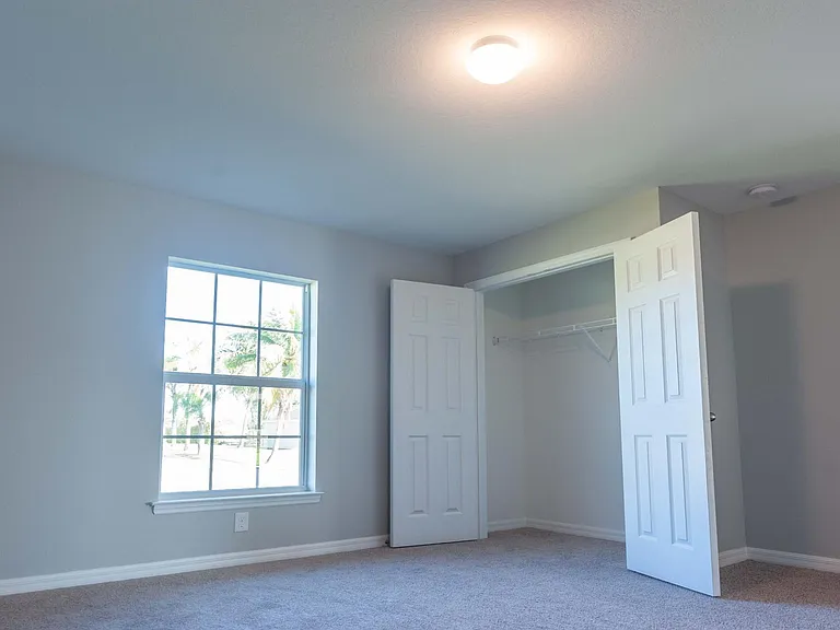 1805 SW 3rd Pl — Photo 13