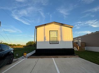 226 Finch Ln, Brookshire, TX 77423