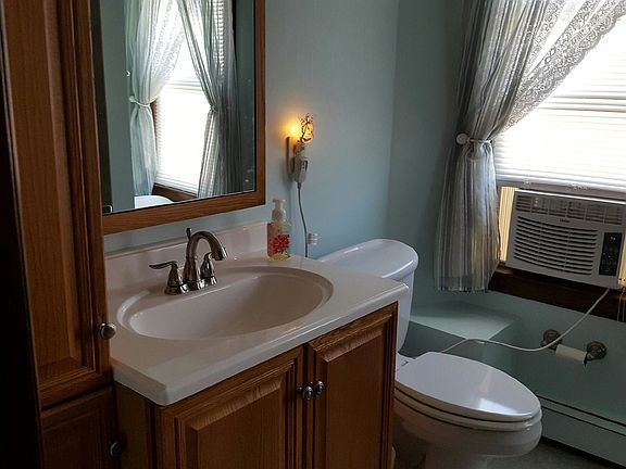 5th image of 114 White Horse Ave #2