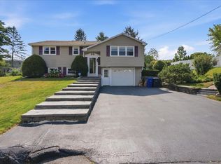 2 Quaker Rd, Westbrook, ME 04092