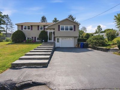 2 Quaker Road, Westbrook, ME, 04092