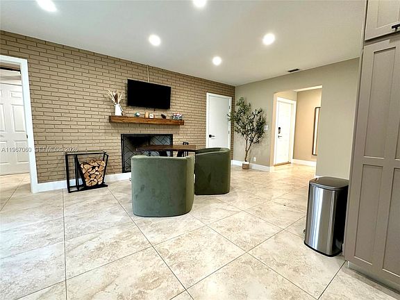 5th image of 8203 NW 37th St