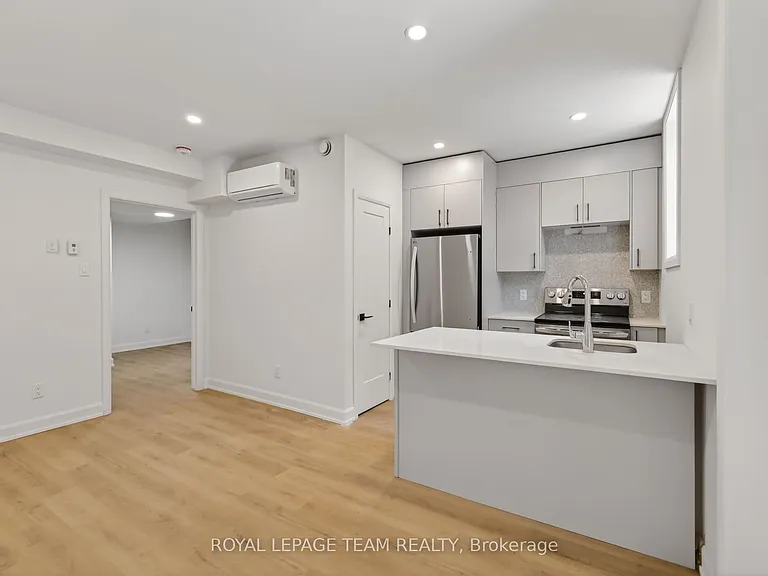 608 Tweedsmuir Ave #B — Photo 5