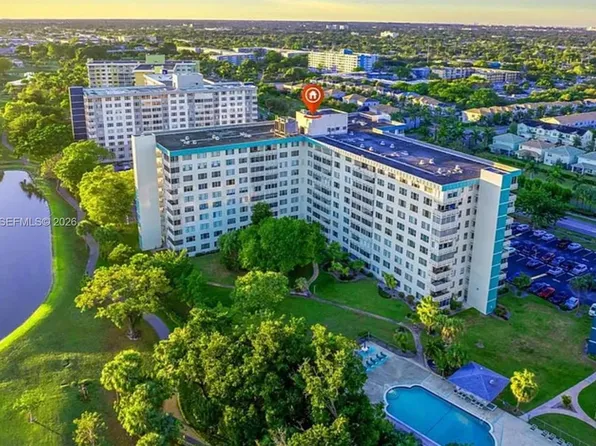 4330 Hillcrest Dr APT 405, Hollywood, FL 33021