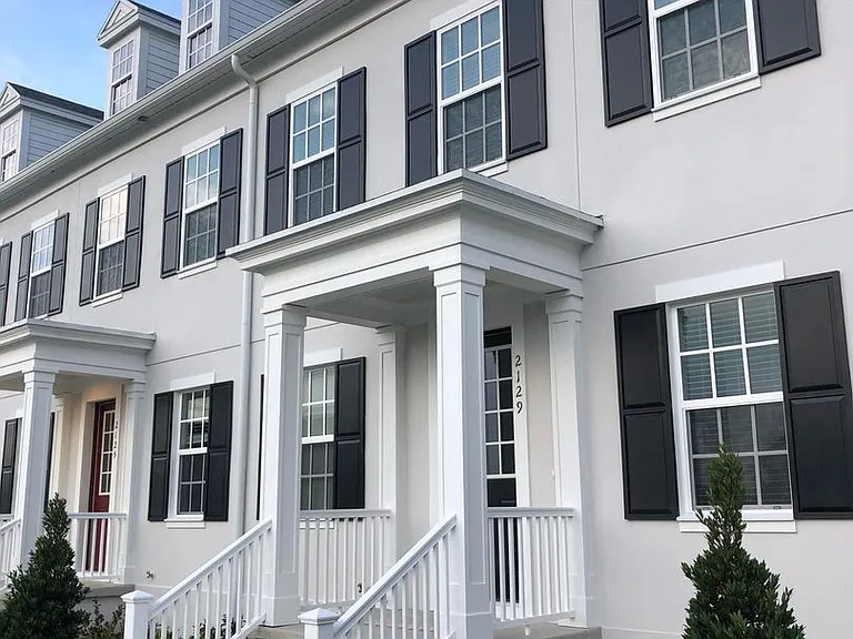 2129 Celebration Blvd — Photo 1