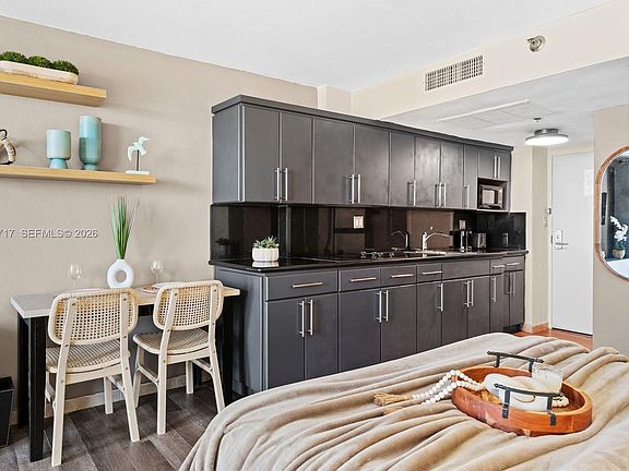 3rd image of 19201 Collins Ave #736