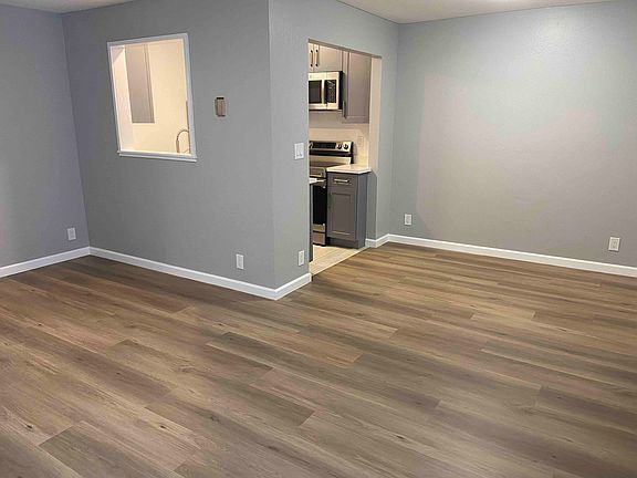 5th image of 458 Baden Ave APT 2