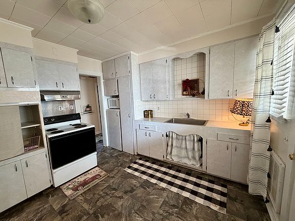 4th image of 1103 NW 4th St #1