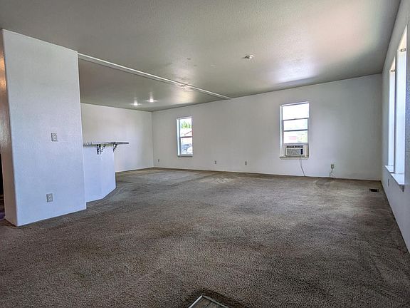 5th image of 17250 W Santiago Cir
