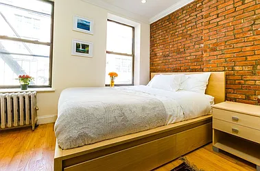 Rented by R New York