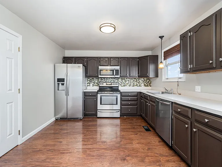 263 Chartwood Dr — Photo 7