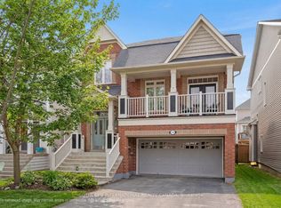 114 Strandmore Cir, Whitby, ON L1M0C2