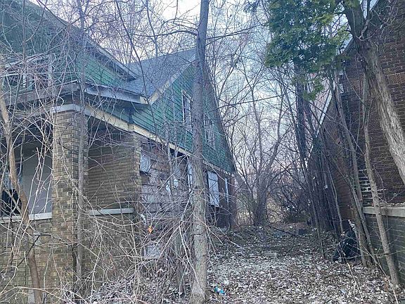 11725 Corbett