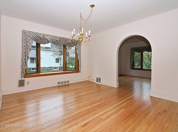4th image of 315 Chestnut St