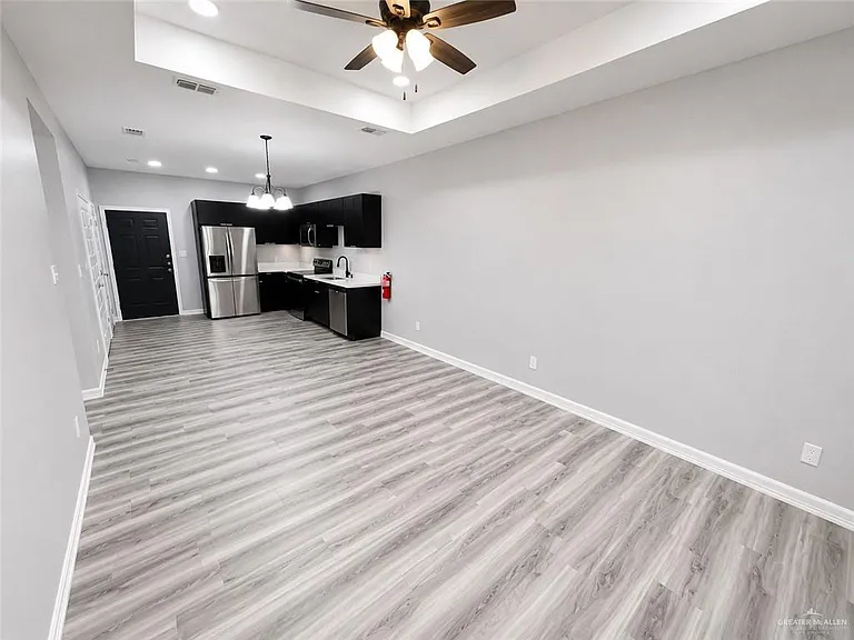 5605 Puffin Ave #4 — Photo 3