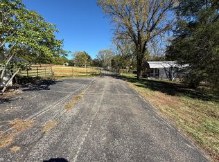 (Undisclosed Address), Lexington, KY 40515