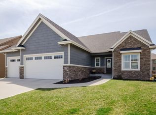 16490 Dellwood Dr, Clive, IA 50325