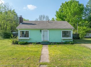 714 E Academy St, Paris, AR 72855