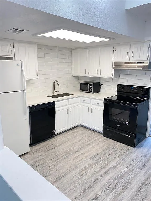311 Kings Way Dr — Photo 3