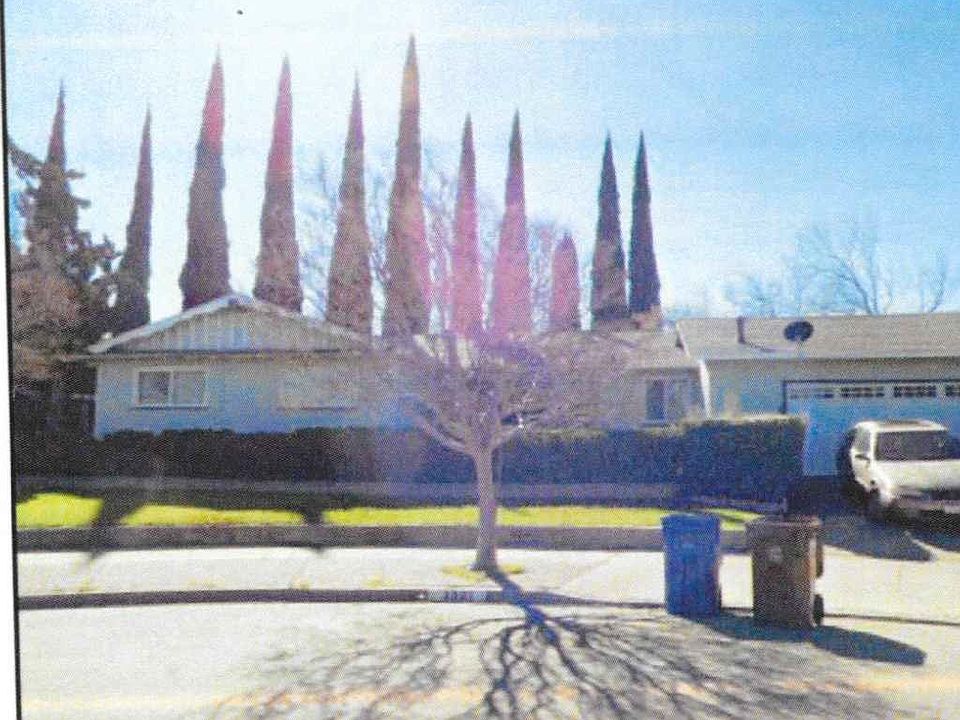 1st image of 3901 Belle Dr