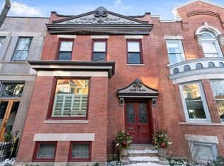 3842 N Alta Vista Ter, Chicago, IL 60613