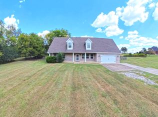2107 Double Branch Rd, Columbia, TN 38401