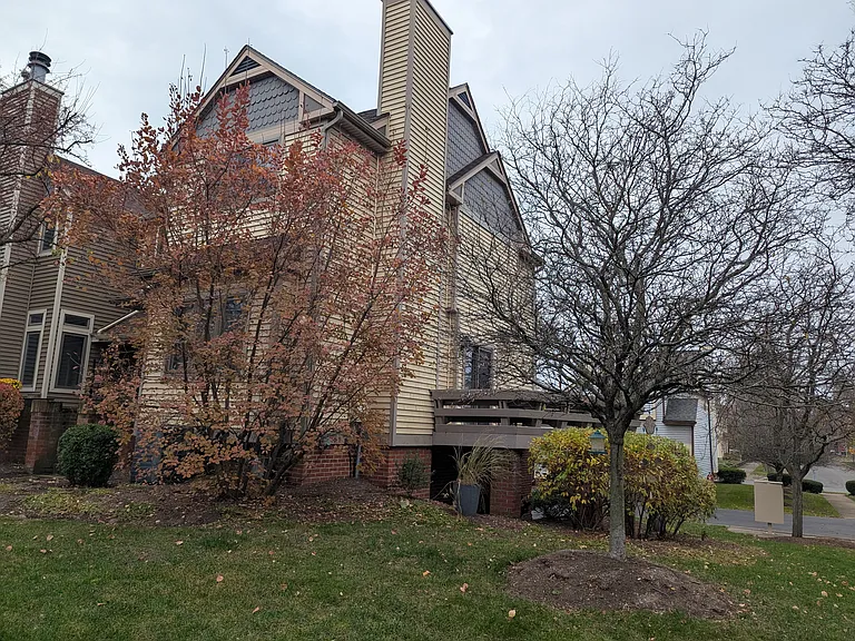 155 Cornhill Pl — Photo 4